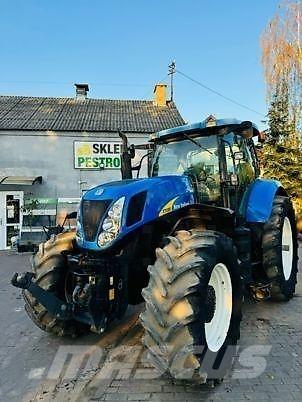 New Holland T7030 Tracteur