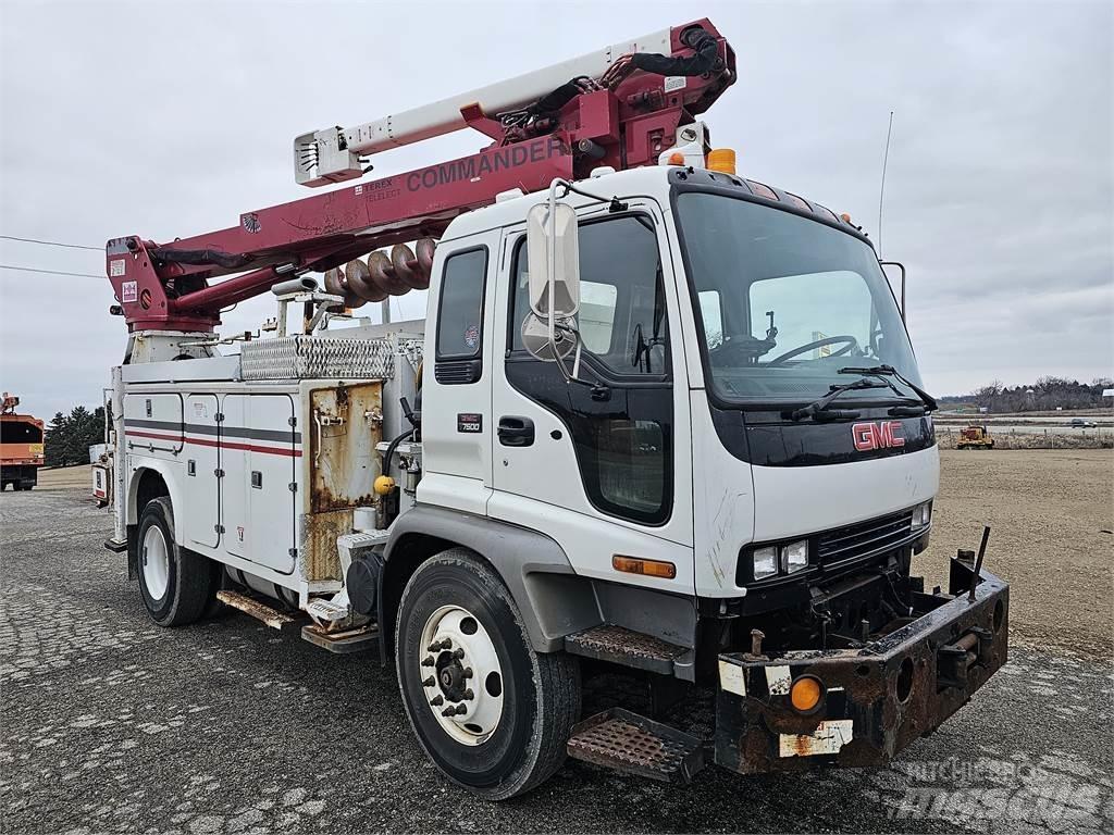 GMC T7500 Camion foreuse