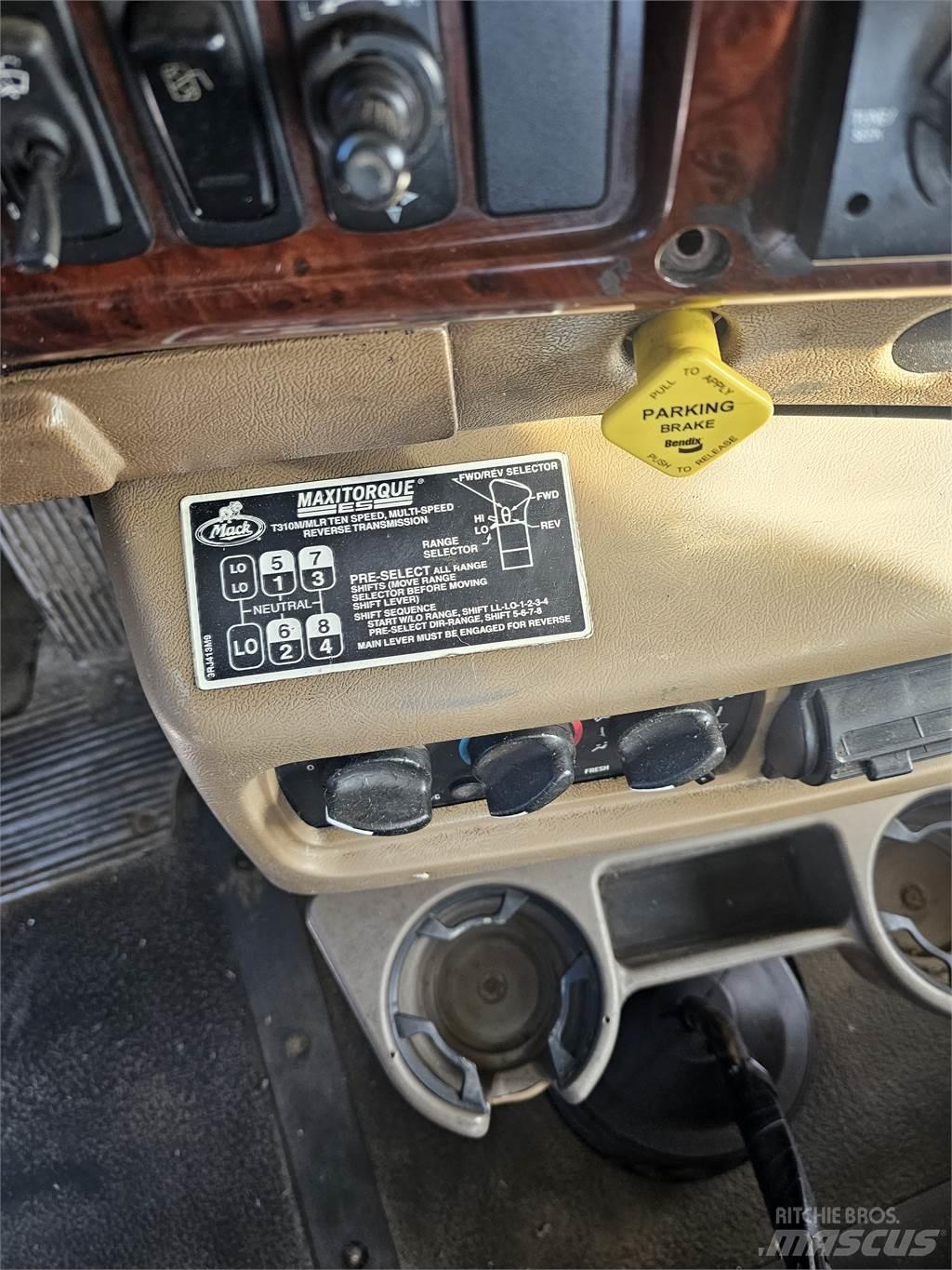 Mack Granite Autre camion