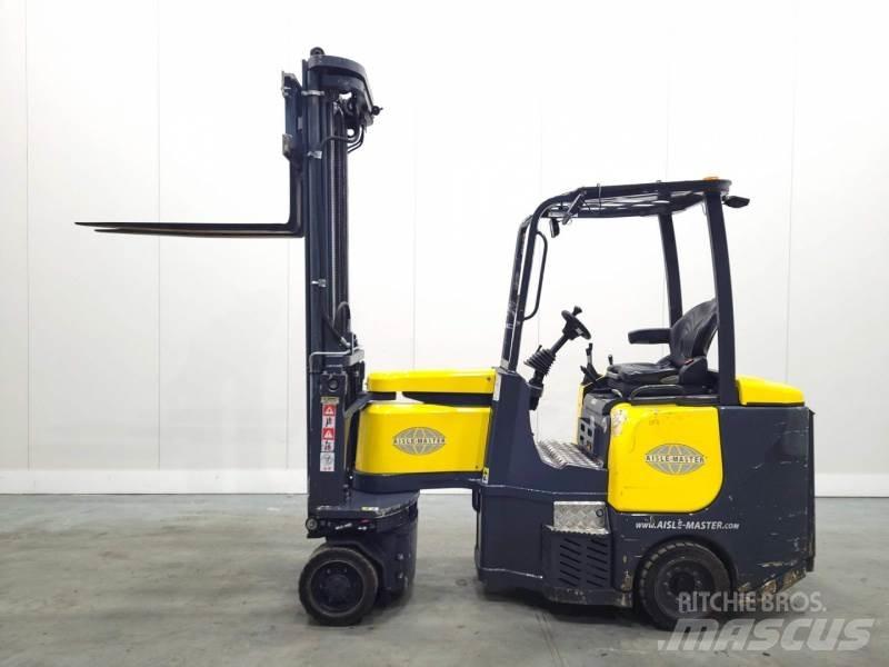 Aisle-Master 15SE Chariot élévateur étroit