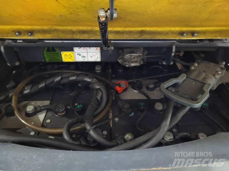 Aisle-Master 20SE Chariot élévateur étroit