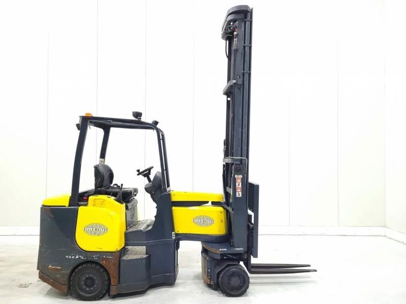 Aisle-Master 20SHE Chariot élévateur étroit