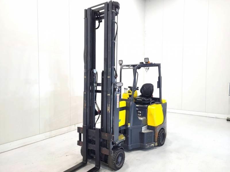Aisle-Master 20SHE Chariot élévateur étroit