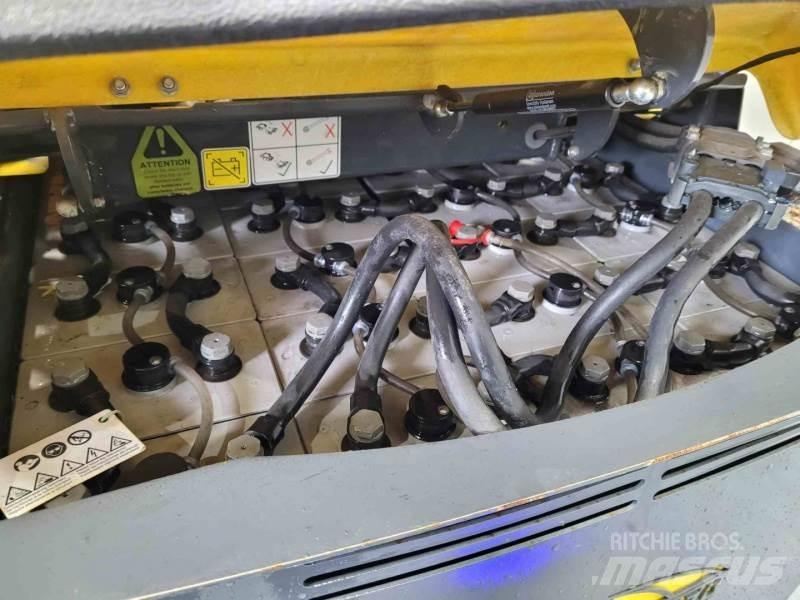 Aisle-Master 20WHE Chariot élévateur étroit