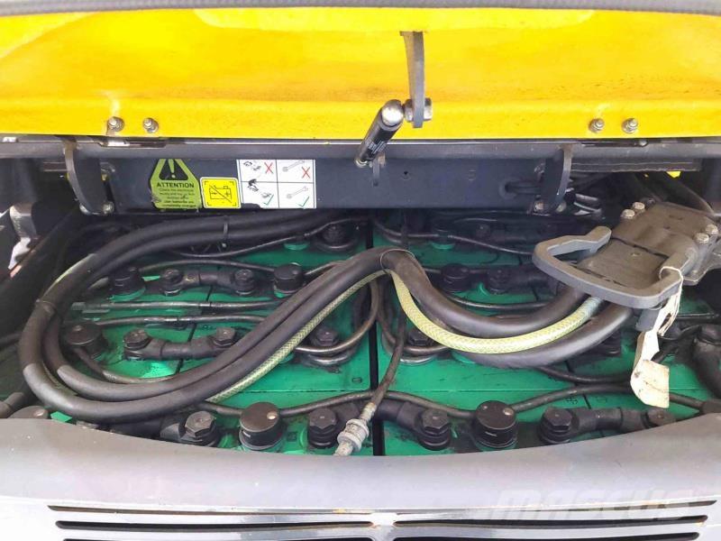 Aisle-Master 20WHE Chariot élévateur étroit