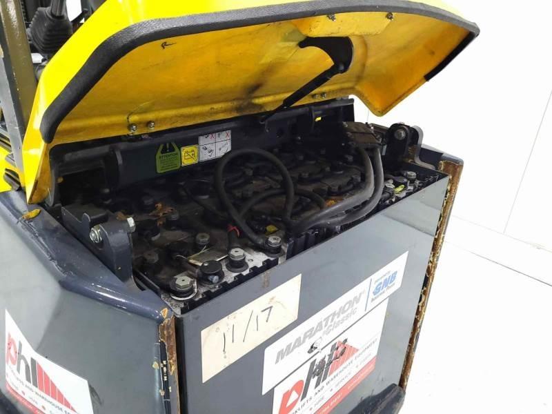 Aisle-Master 20WHE Chariot élévateur étroit
