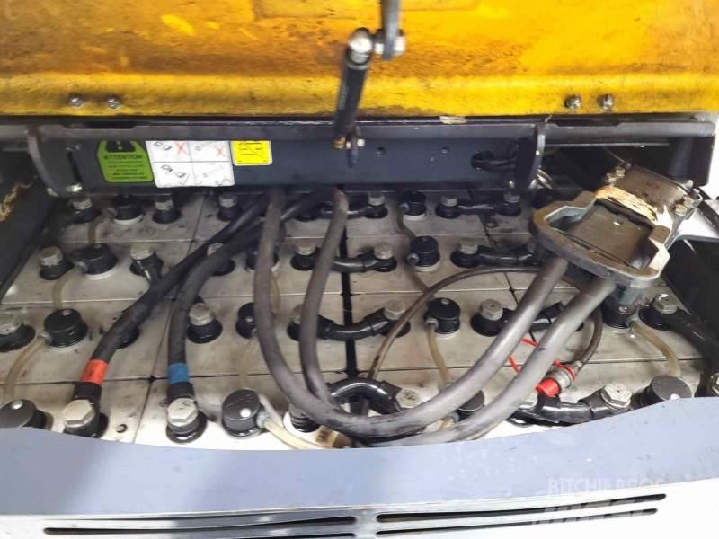 Aisle-Master AM20SE Chariot élévateur étroit