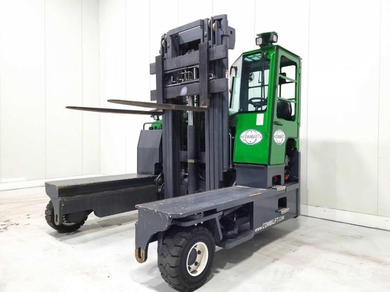 Combilift C8000 GAS Chariot multidirectionnel