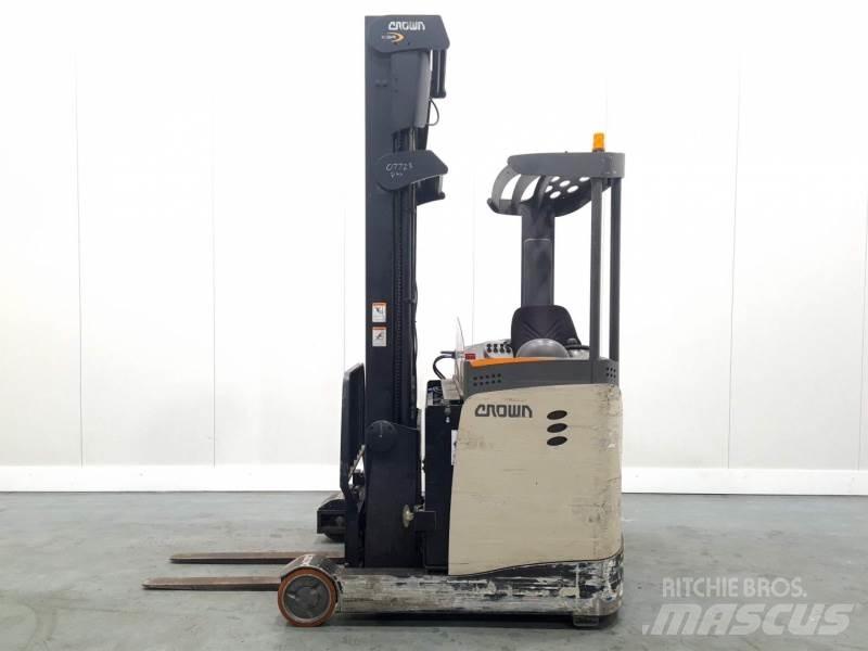 Crown ESR5000-14 OPT3 Chariot à mât rétractable