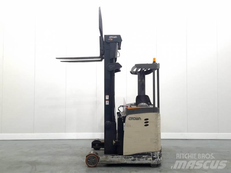 Crown ESR5000-14 OPT3 Chariot à mât rétractable