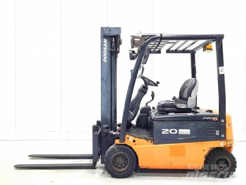 Doosan B20X-5 Chariots élévateurs électriques