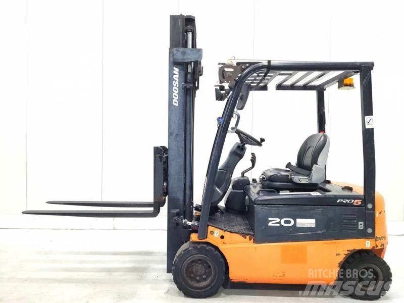 Doosan B20X-5 Chariots élévateurs électriques