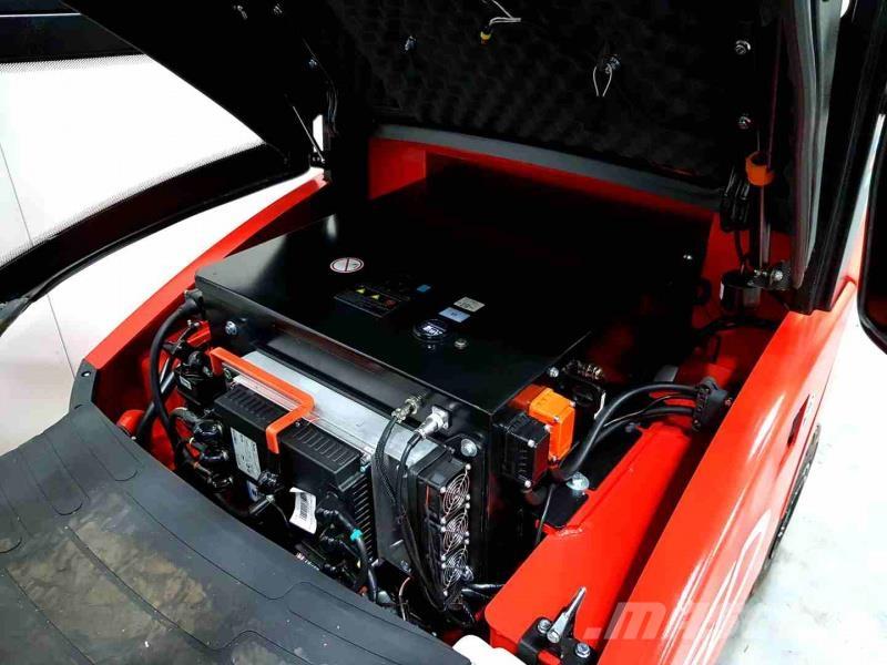 EP EFL253B 205 FC RENTAL Chariots élévateurs électriques