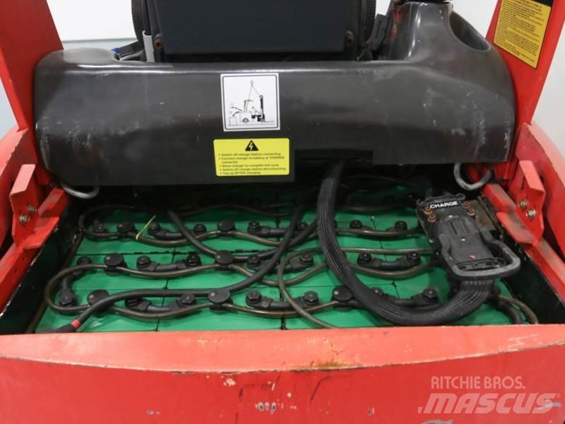 Flexi AC 1350 Chariot élévateur étroit