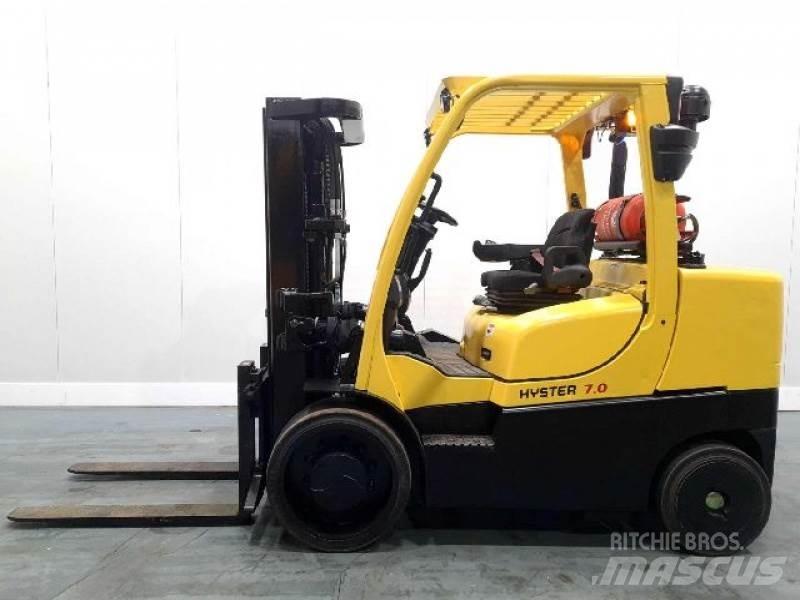 Hyster S7.00FT Chariots GPL