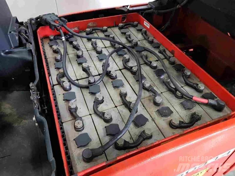 Linde E16PH Chariots élévateurs électriques