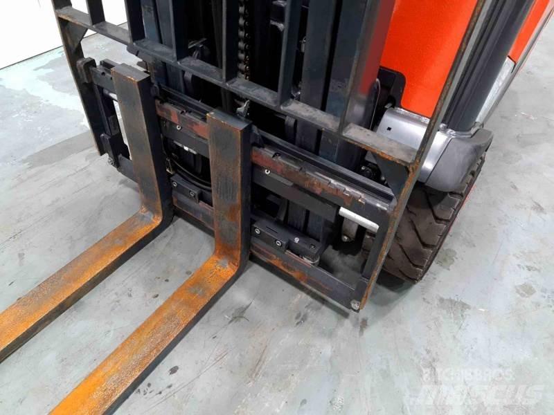 Linde E20PH-02 386 Chariots élévateurs électriques