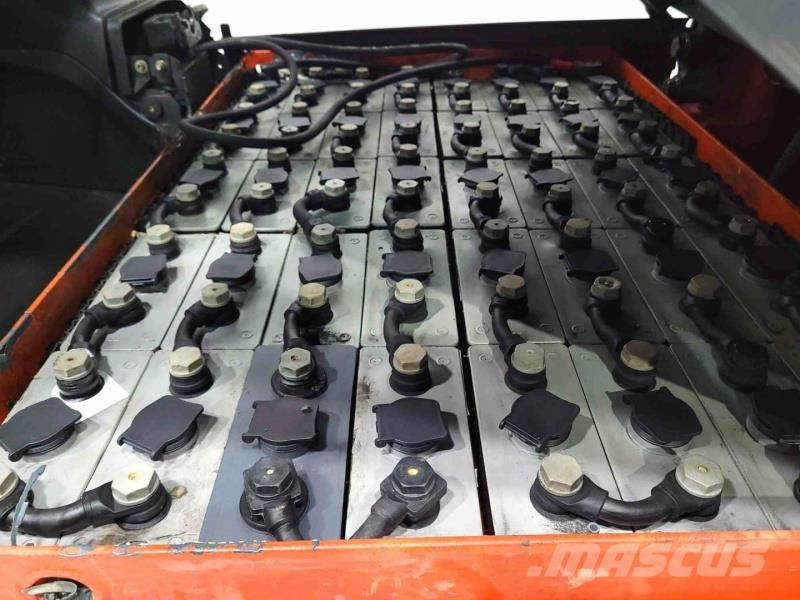 Linde E30-01 Chariots élévateurs électriques