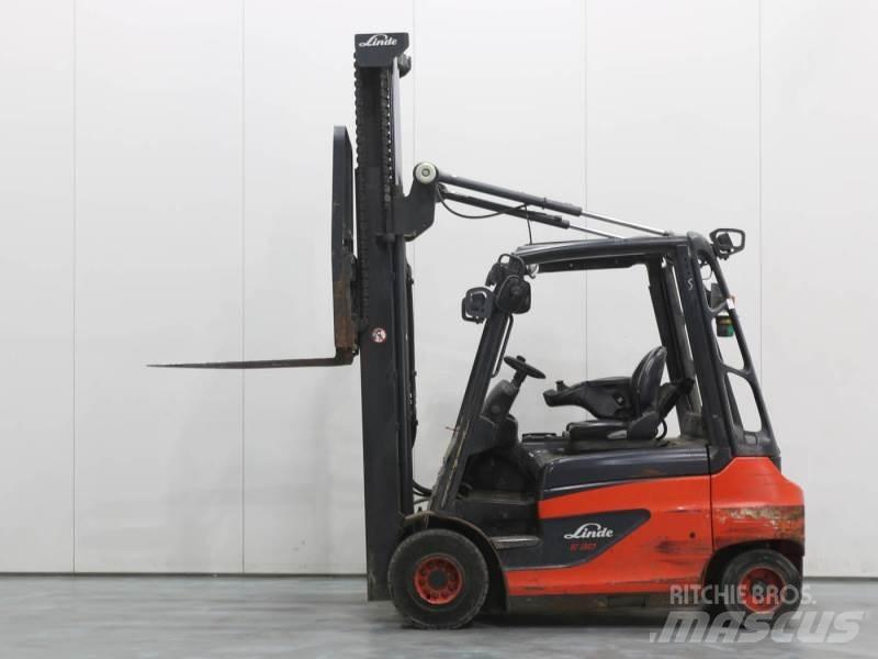 Linde E30-01 387 Chariots élévateurs électriques