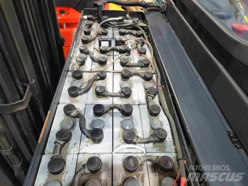 Linde R14-01 Chariot à mât rétractable