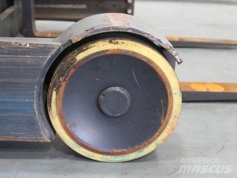 Linde R14-01 1120 Chariot à mât rétractable