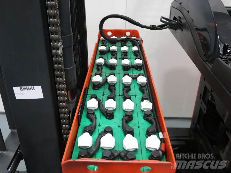 Linde R14S Chariot à mât rétractable