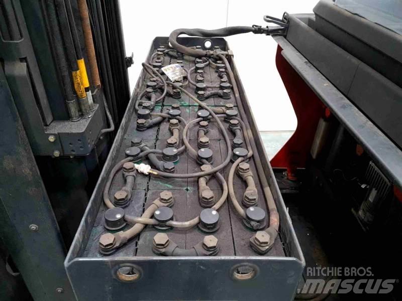 Linde R16-01 1120 Chariot à mât rétractable