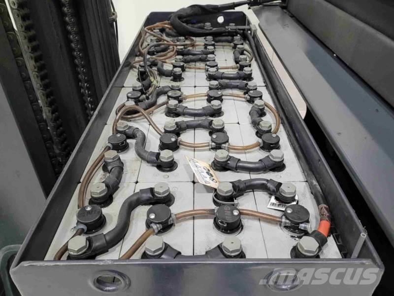 Linde R16HD-01 Chariot à mât rétractable