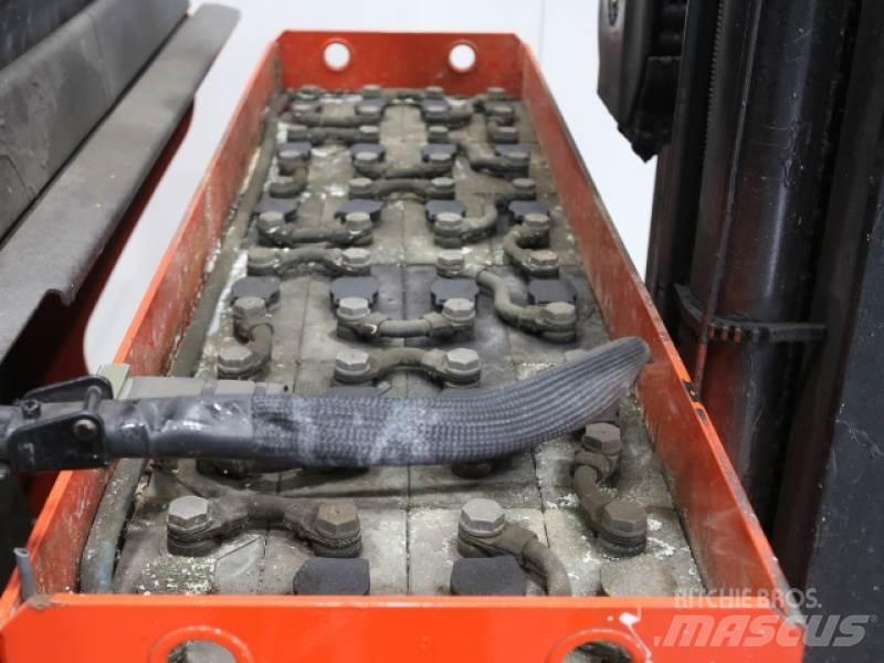 Linde R20-01 1120 Chariot à mât rétractable