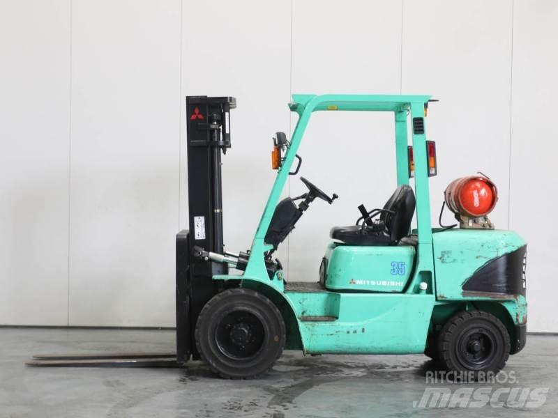 Mitsubishi FG35K Chariots GPL