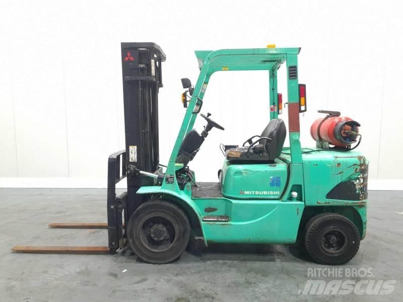 Mitsubishi FG35K Chariots GPL