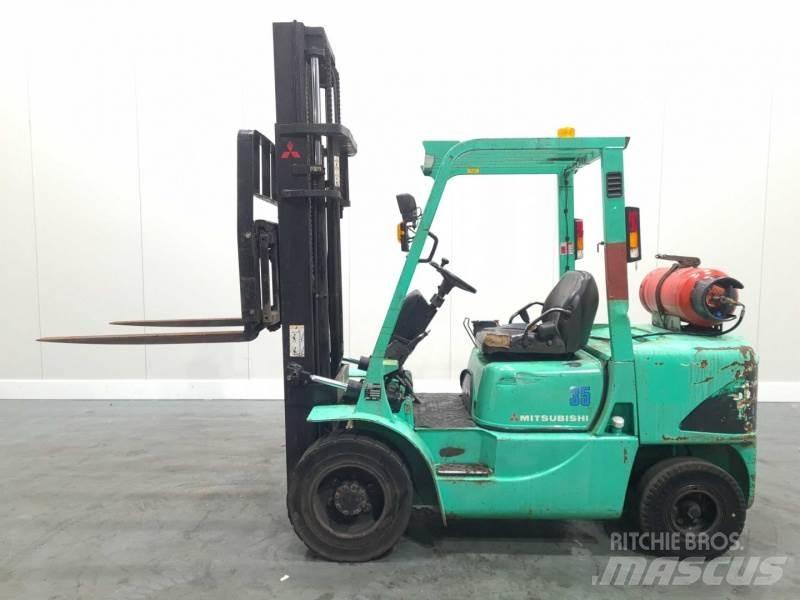 Mitsubishi FG35K Chariots GPL