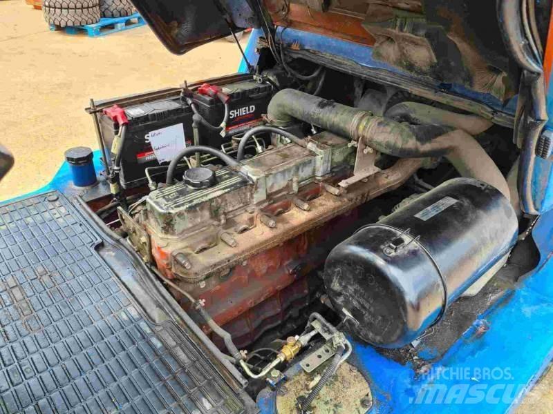 Nissan FO4D40Q2 Chariots diesel