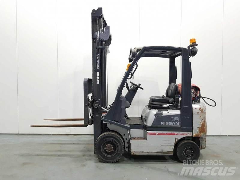 Nissan P1D1A18LQ Chariots GPL