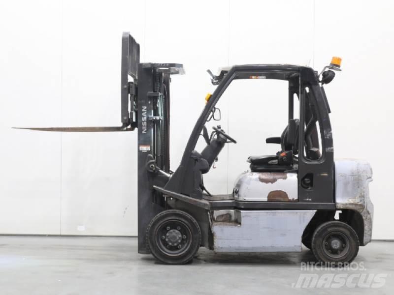 Nissan Y1D2A25Q Chariots diesel
