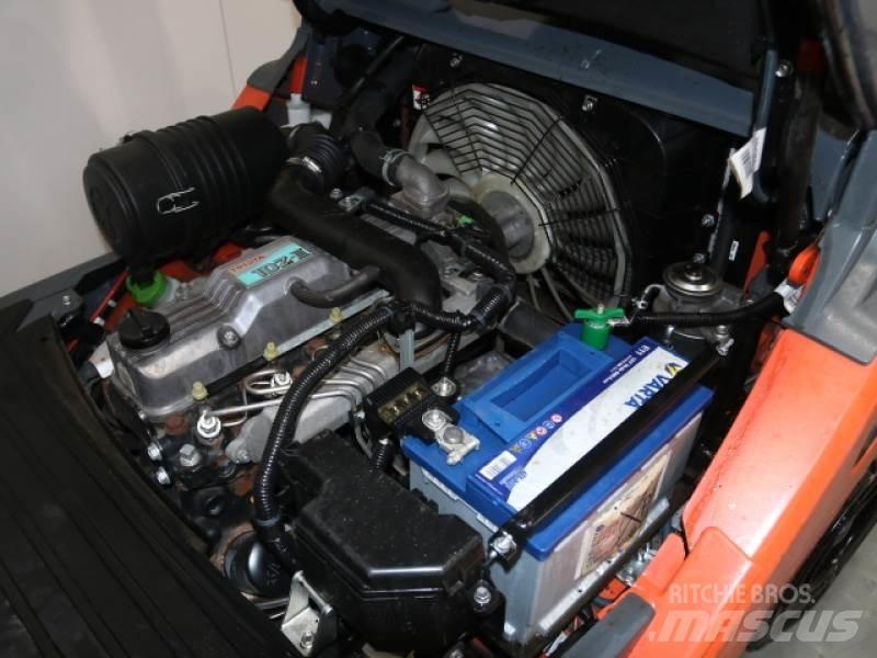 Toyota 02-8FDF30 Chariots diesel