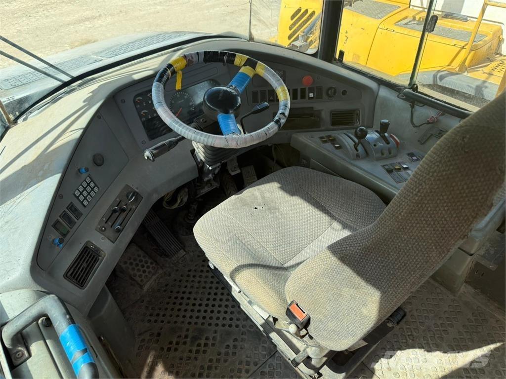 Volvo A40D Tombereau articulé