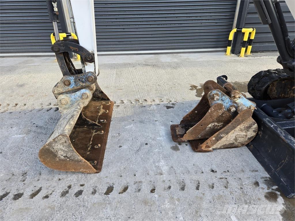 Bobcat E27 Mini pelle < 7t
