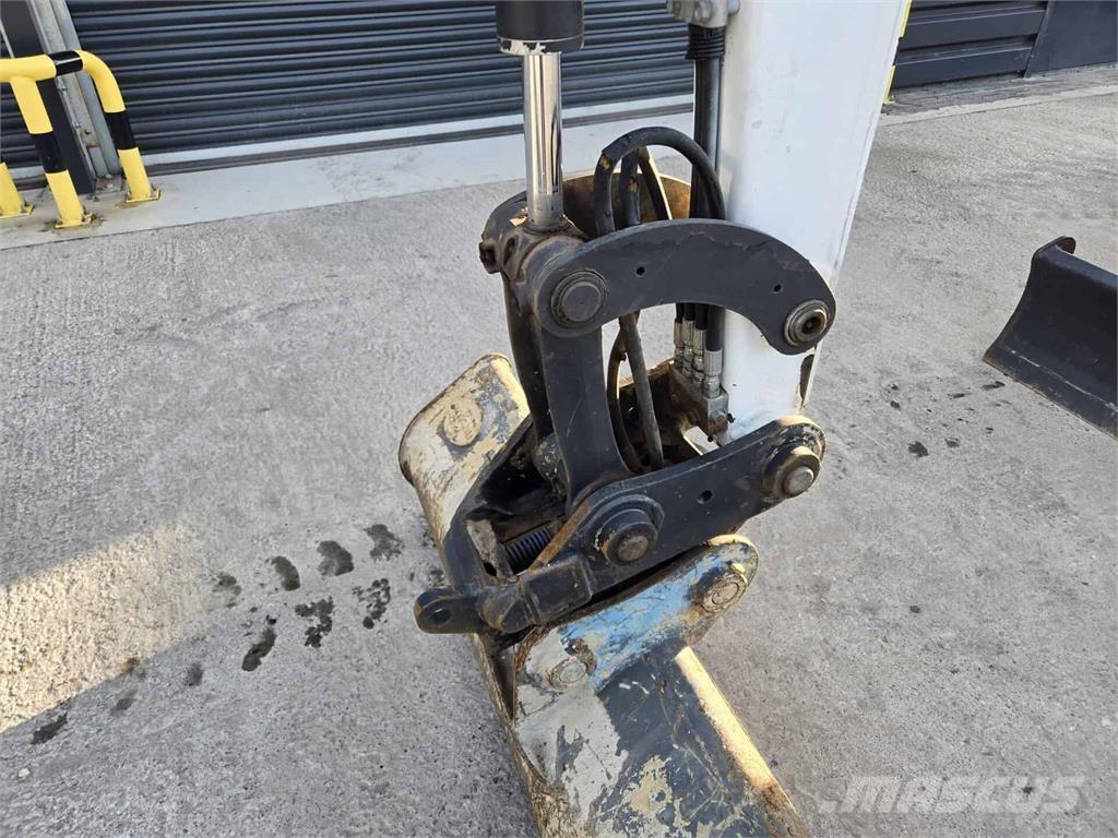 Bobcat E27 Mini pelle < 7t