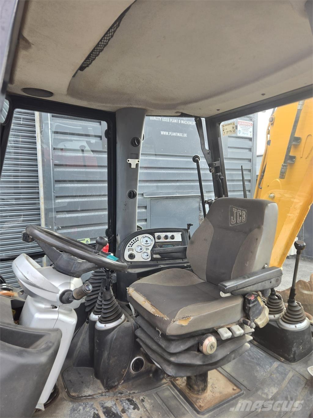 JCB 3CX Tractopelle