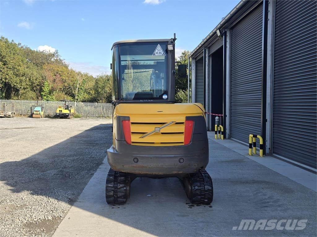 Volvo EC27C Mini pelle < 7t