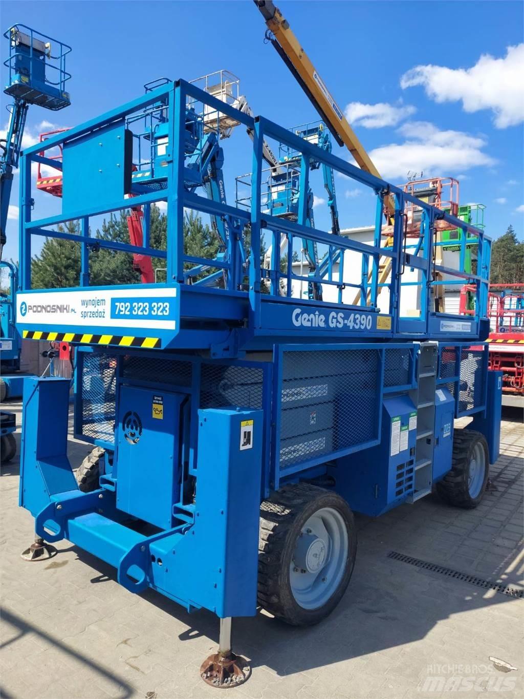 Genie GS-4390 RT Nacelle ciseaux