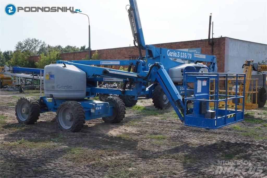 Genie Z45/25J Nacelles articulées