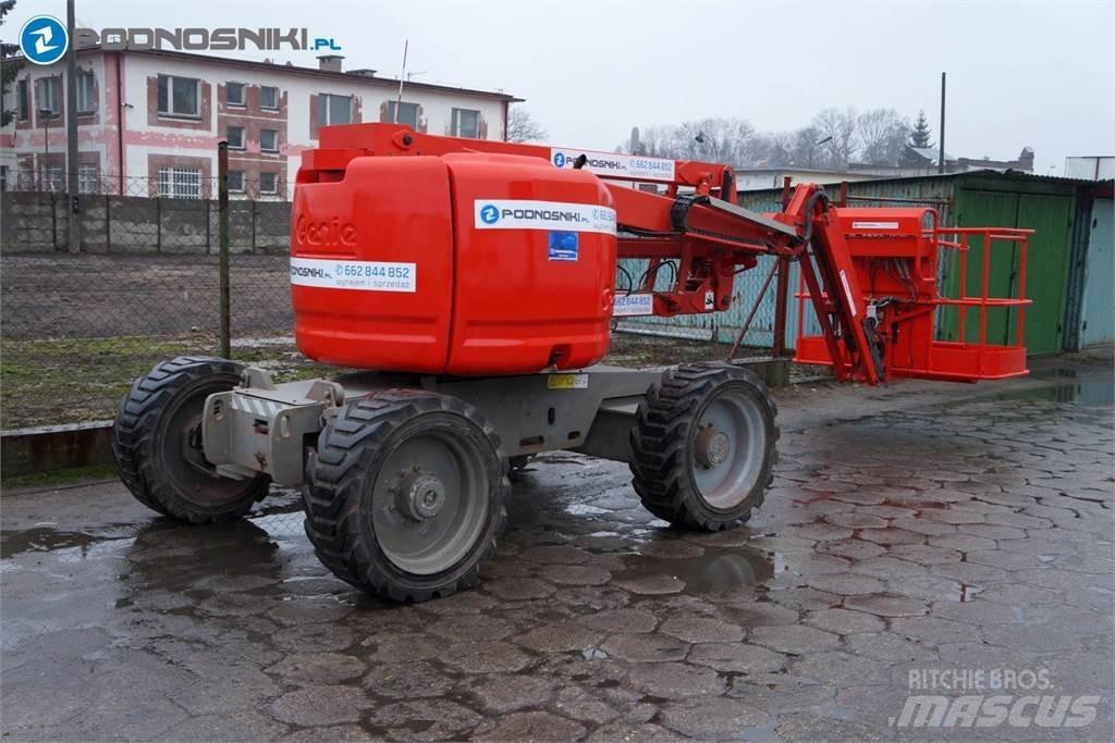 Genie Z45/25J Nacelles articulées