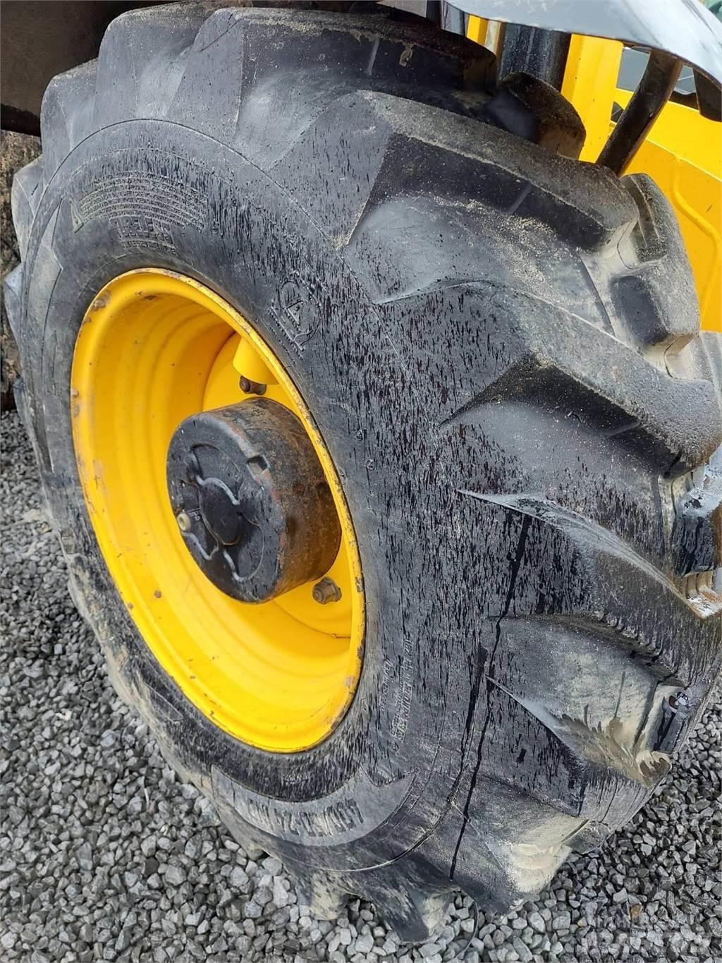 JCB 535-140 Chariot télescopique