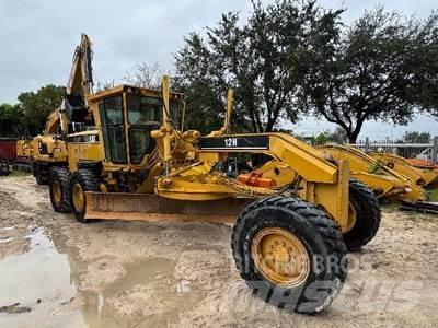 CAT 12H Niveleuse