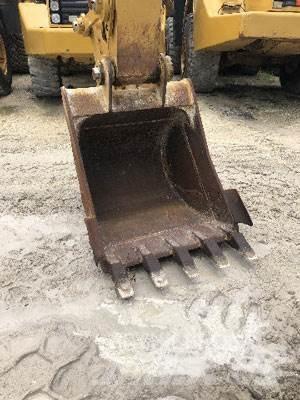CAT 320 Pelle sur chenilles