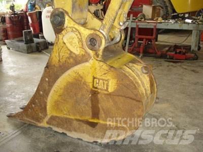 CAT 320C, Bucket GP 24 Autres accessoires