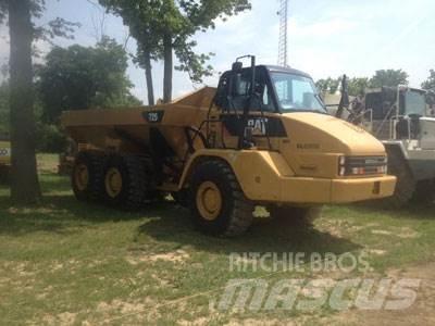 CAT 725 Tombereau articulé
