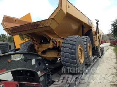CAT 725C Tombereau articulé